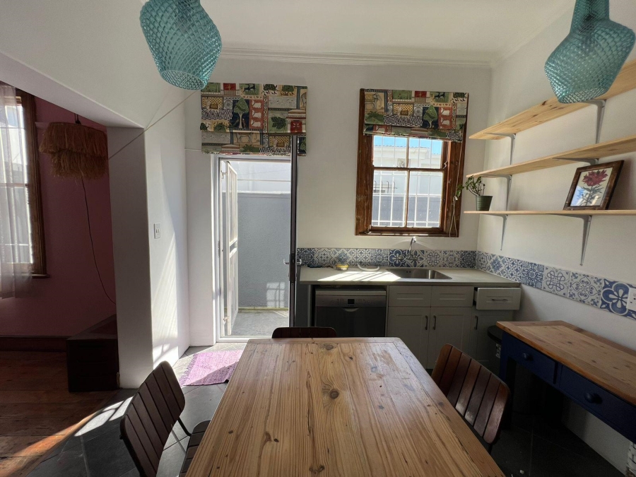 To Let 2 Bedroom Property for Rent in Woodstock Western Cape